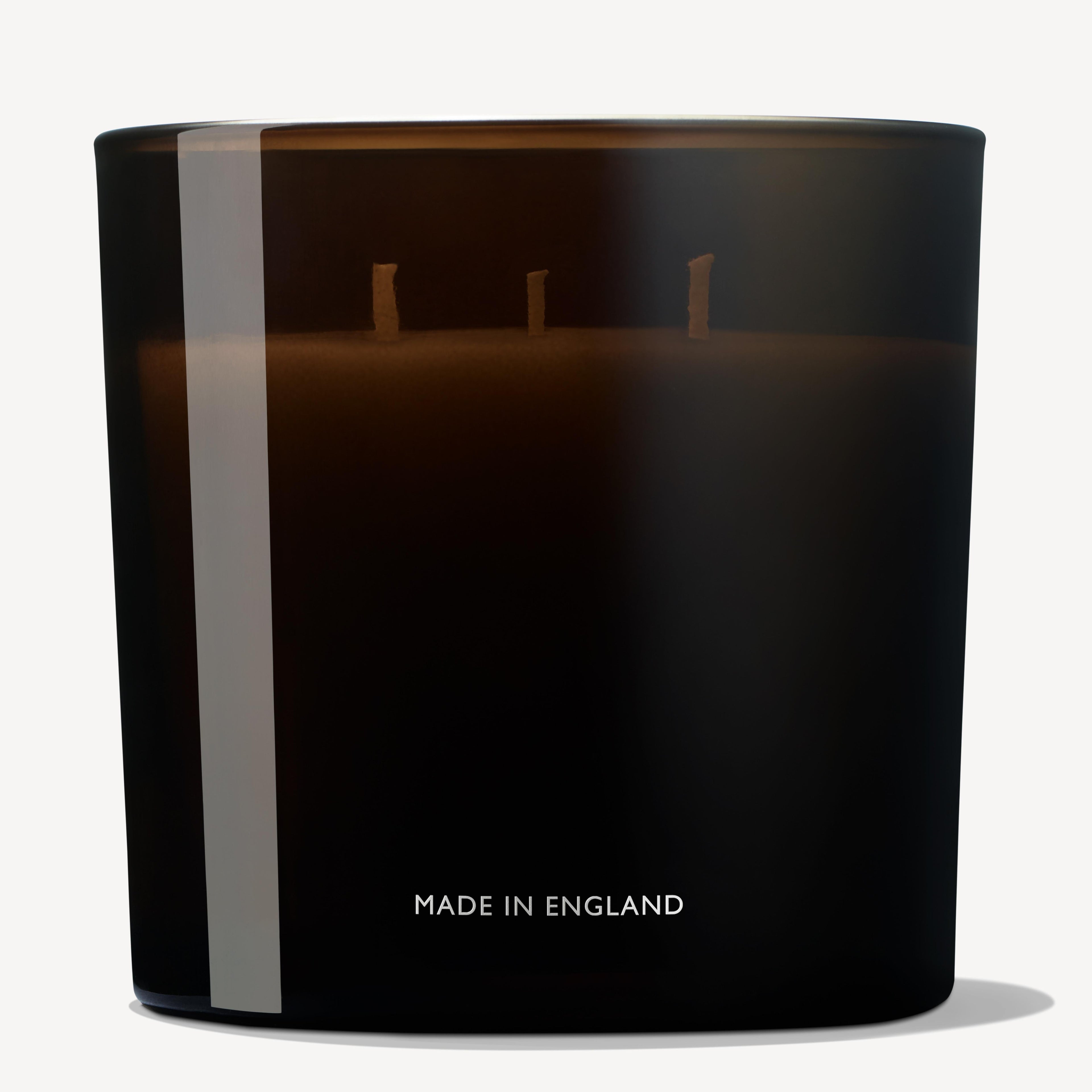 Mesmerising Oudh Accord & Gold Luxury Candle 600g